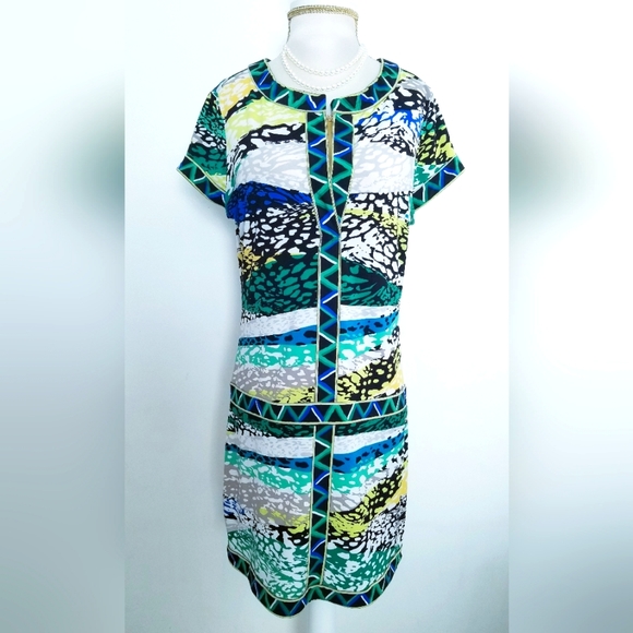 BCBGMAXAZRIA Daly Geometric Print Short Sleeve Dress - Picture 4 of 12